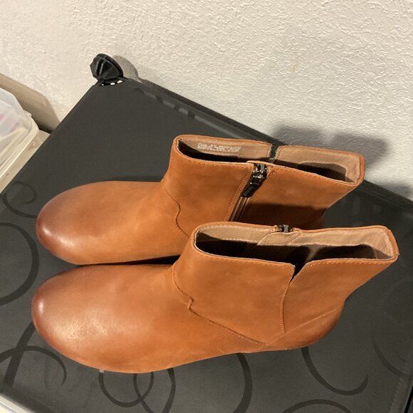 NWOB Dansko leather zip ankle boots 40 - Picture 4 of 9